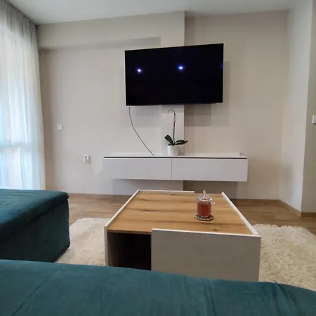 Sofia With Balcony & Free Parking Plovdiv