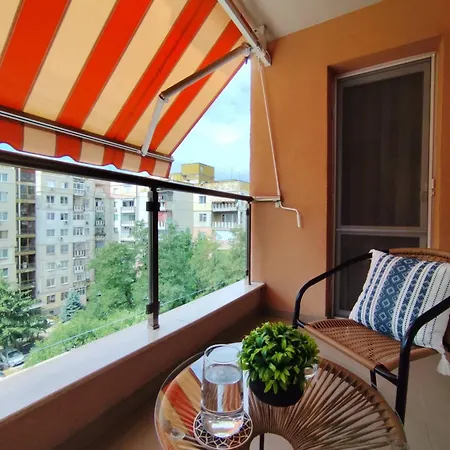 Sofia With Balcony & Free Parking Apartamento Plovdiv